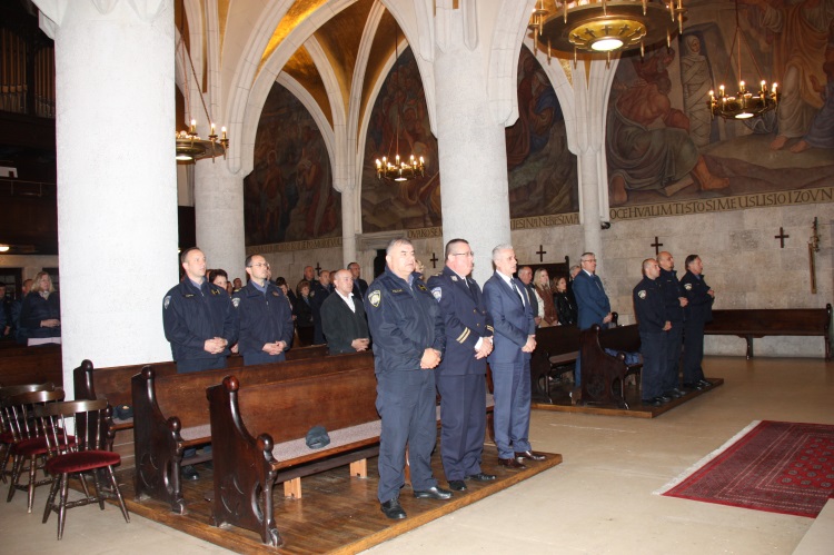 Slika /PU_ZG/slike/PUZ/2019/SVIBANJ/dan kapelanije 29-5-19/foto 1.jpg